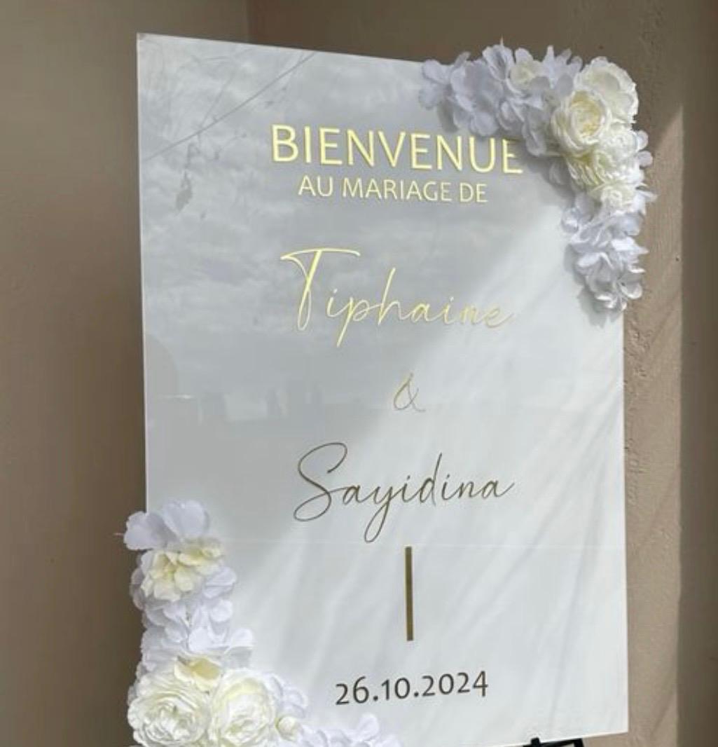Exemple de panneau personnalisé de mariage Tiphaine et Sayidina